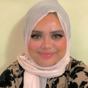 Meet your Posher, Hana